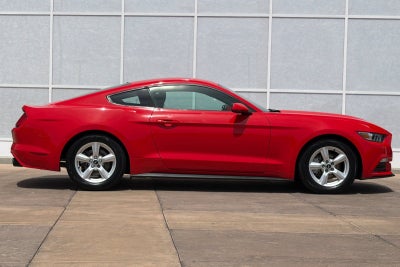 2017 Ford Mustang V6