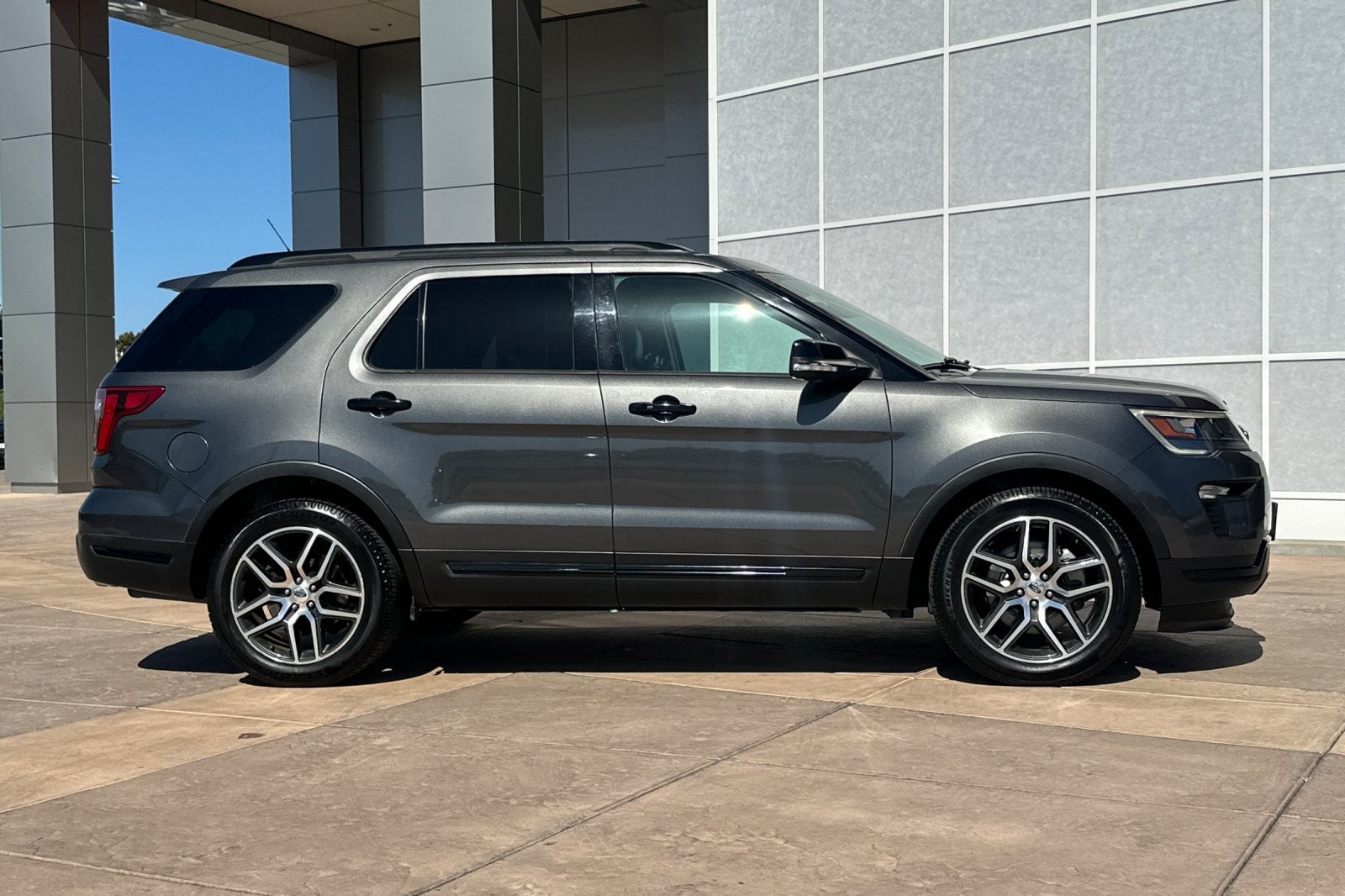 2018 Ford Explorer Sport