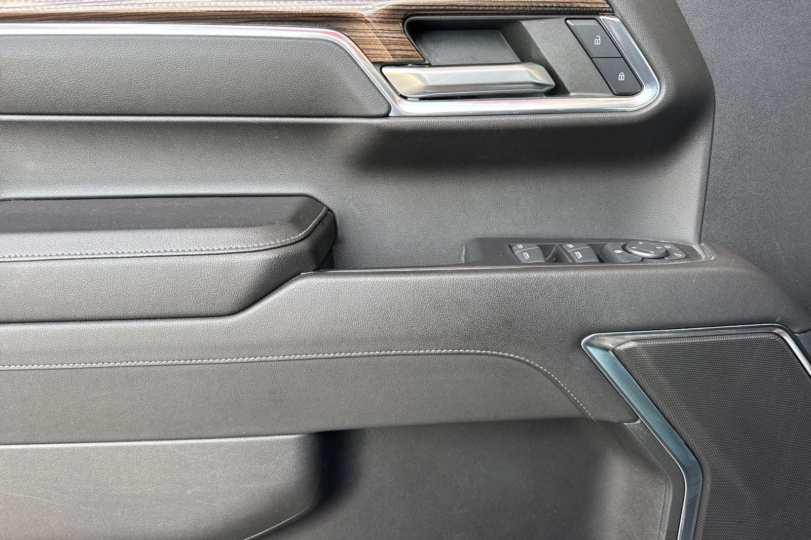 2023 Chevrolet Silverado 1500 LT LT1