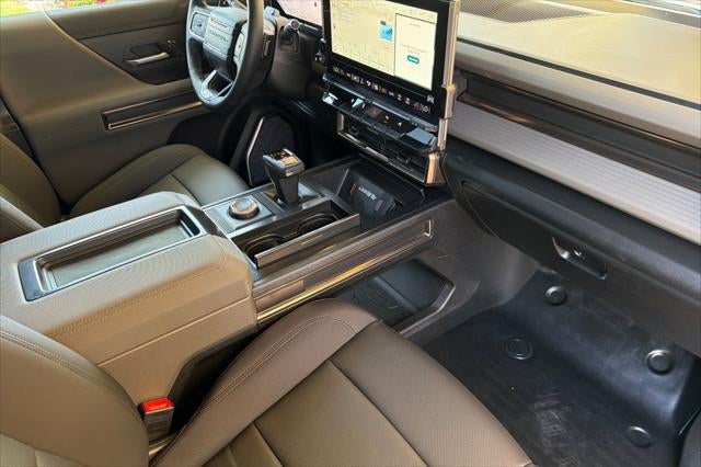2025 GMC Hummer EV SUV 2X