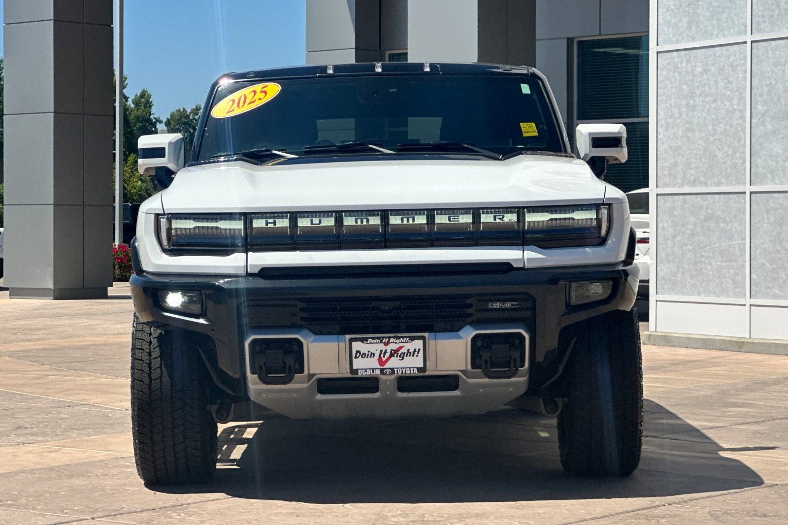 2025 GMC Hummer EV SUV 2X