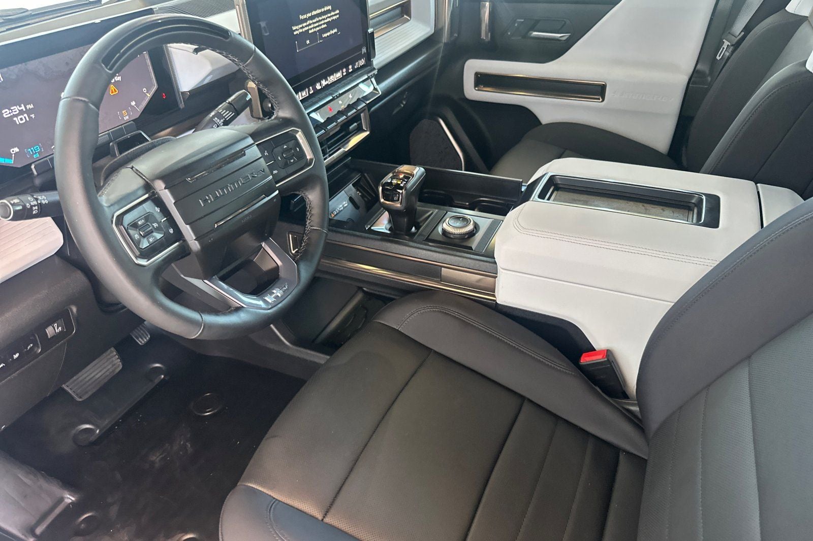 2025 GMC Hummer EV SUV 2X