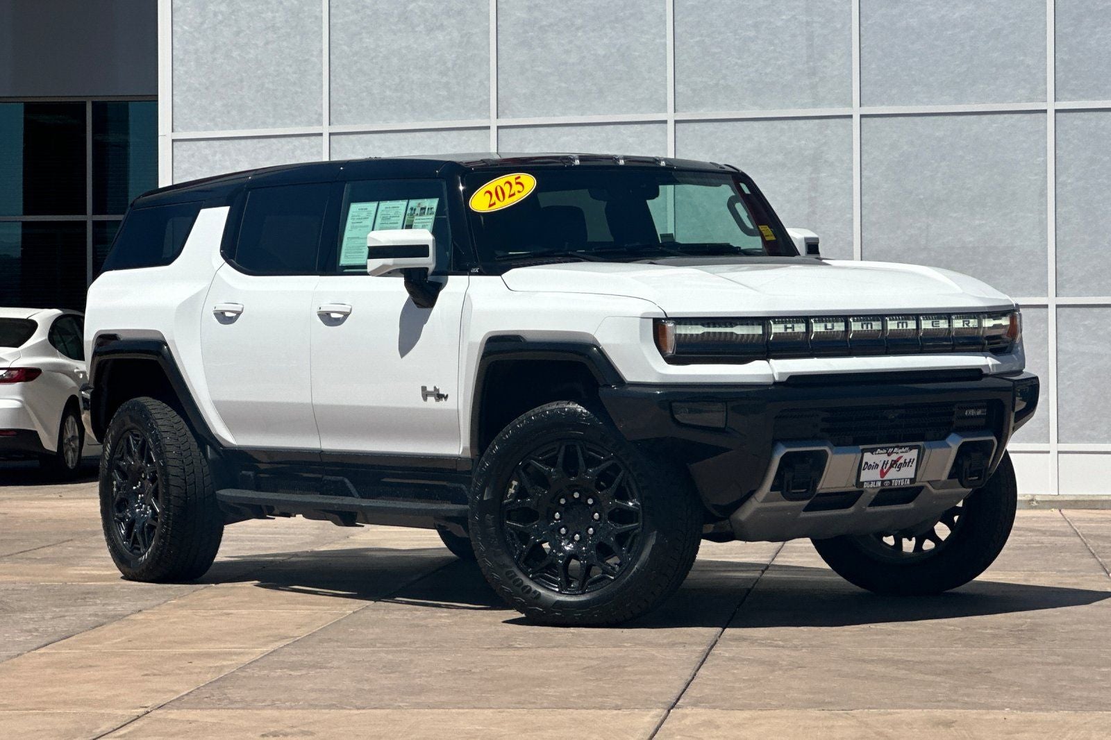 2025 GMC Hummer EV SUV 2X