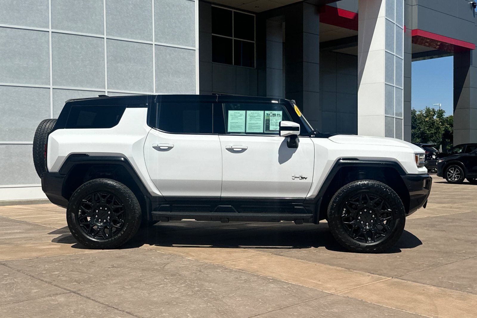 2025 GMC Hummer EV SUV 2X