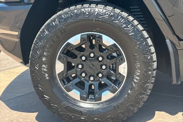 2025 GMC Hummer EV Pickup 2X
