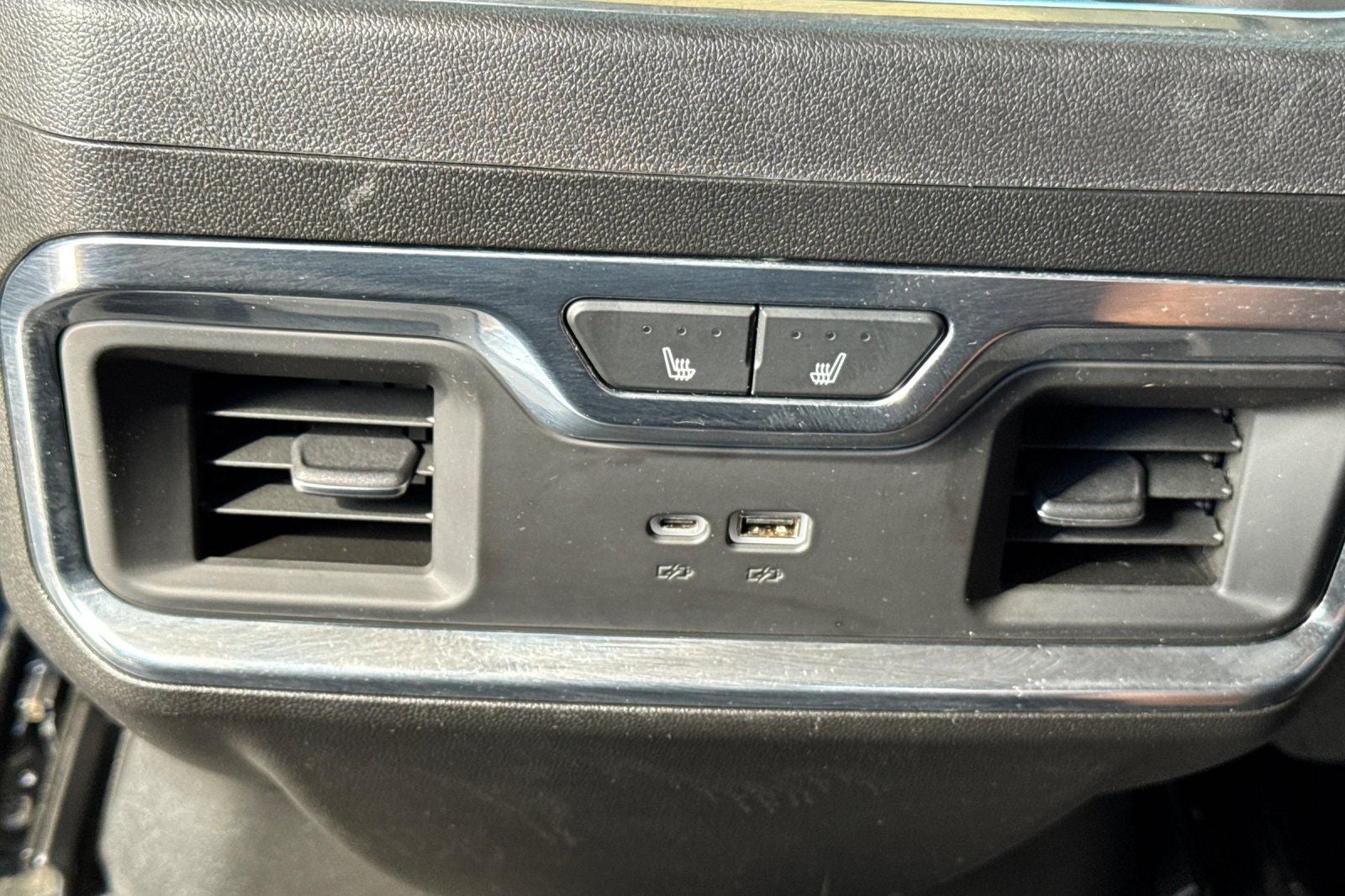 2024 GMC Sierra 3500HD Denali
