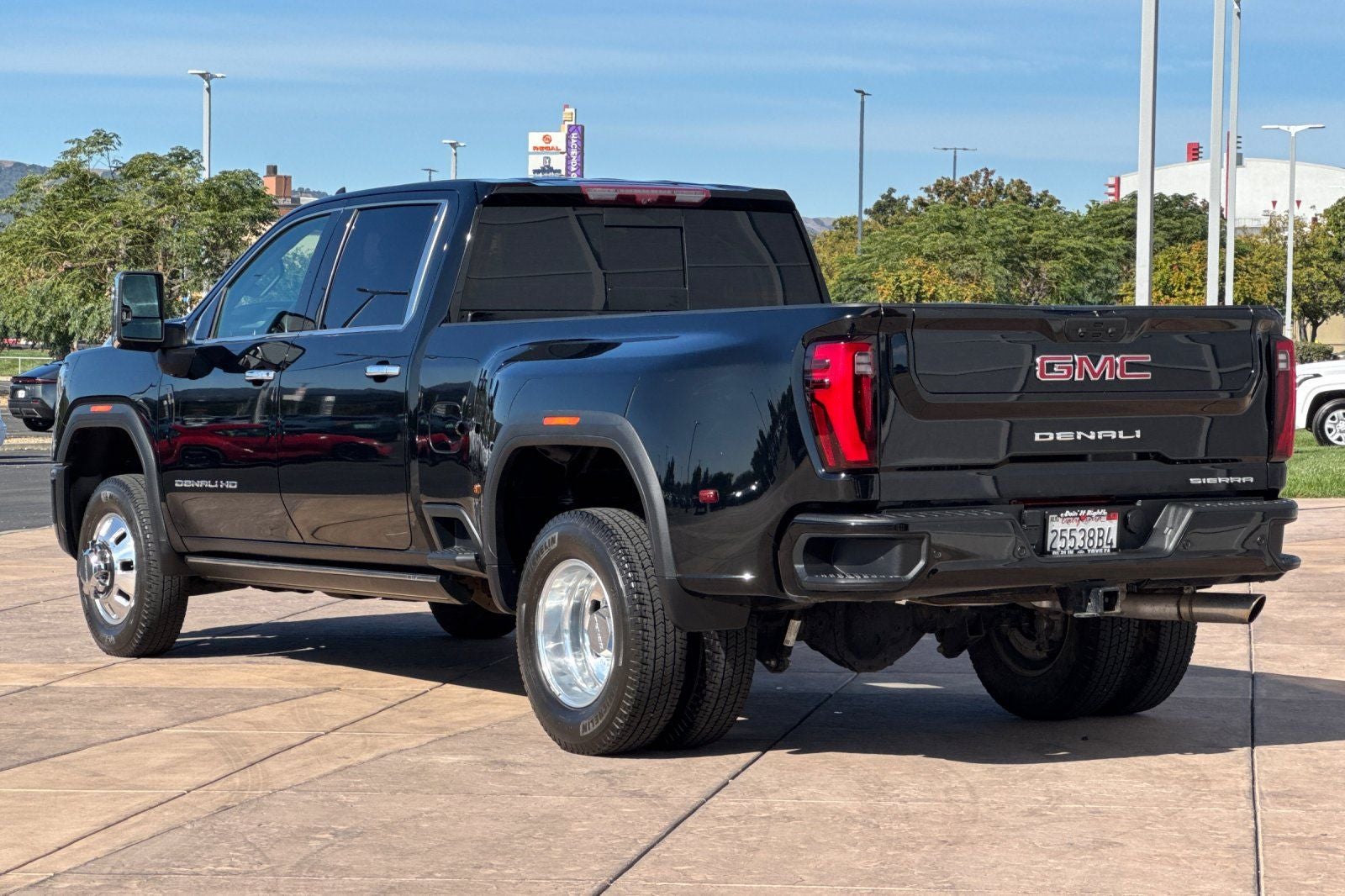 2024 GMC Sierra 3500HD Denali