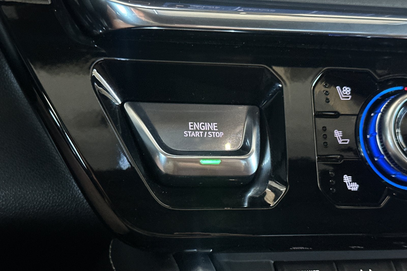 2024 GMC Sierra 3500HD Denali Ultimate