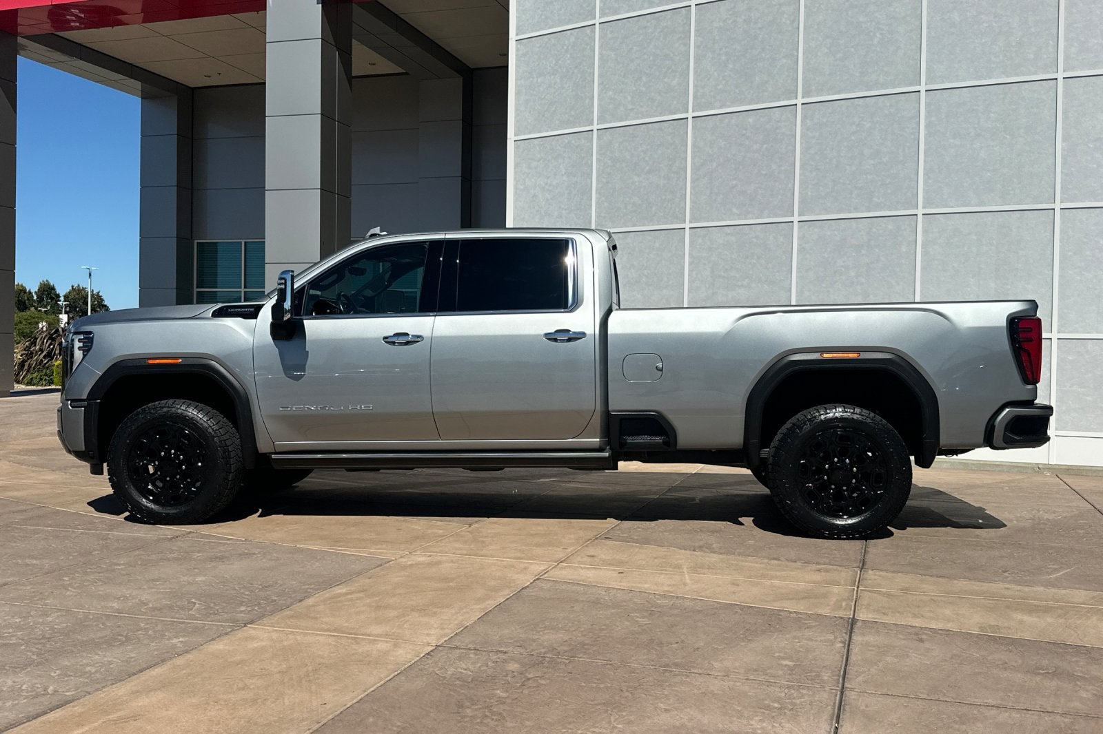 2024 GMC Sierra 3500HD Denali Ultimate
