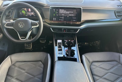 2024 Volkswagen Atlas 2.0T Peak Edition SEL