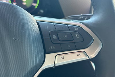 2024 Volkswagen Atlas 2.0T Peak Edition SEL