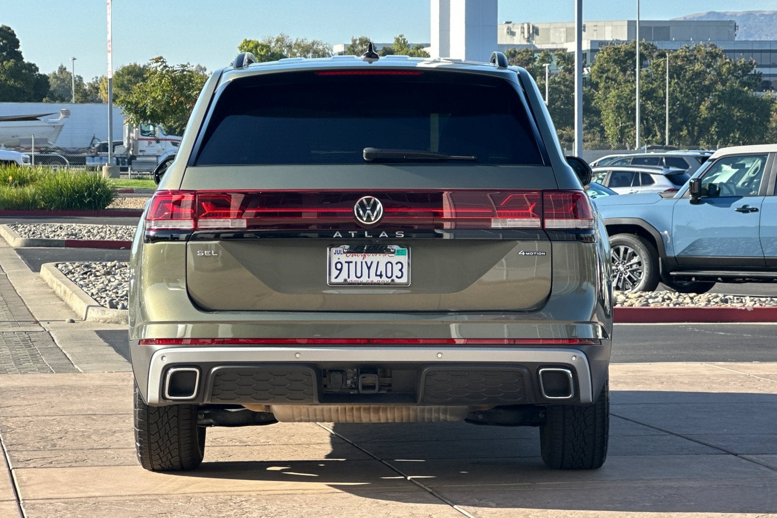 2024 Volkswagen Atlas 2.0T Peak Edition SEL