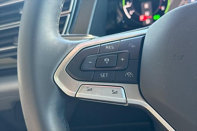 2024 Volkswagen Atlas 2.0T Peak Edition SEL