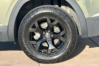 2024 Volkswagen Atlas 2.0T Peak Edition SEL