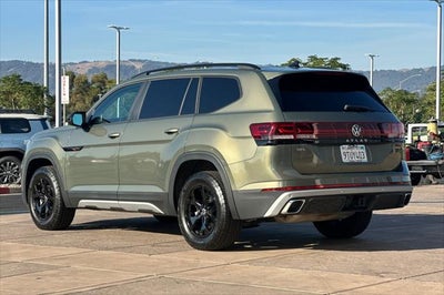 2024 Volkswagen Atlas 2.0T Peak Edition SEL
