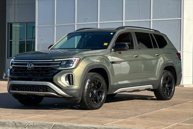 2024 Volkswagen Atlas 2.0T Peak Edition SEL