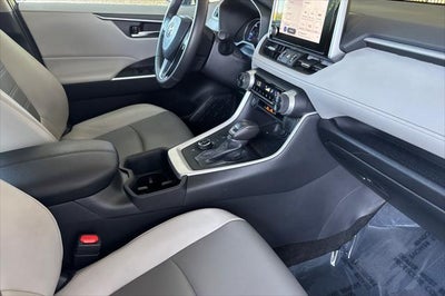 2024 Toyota RAV4 Hybrid XLE Premium