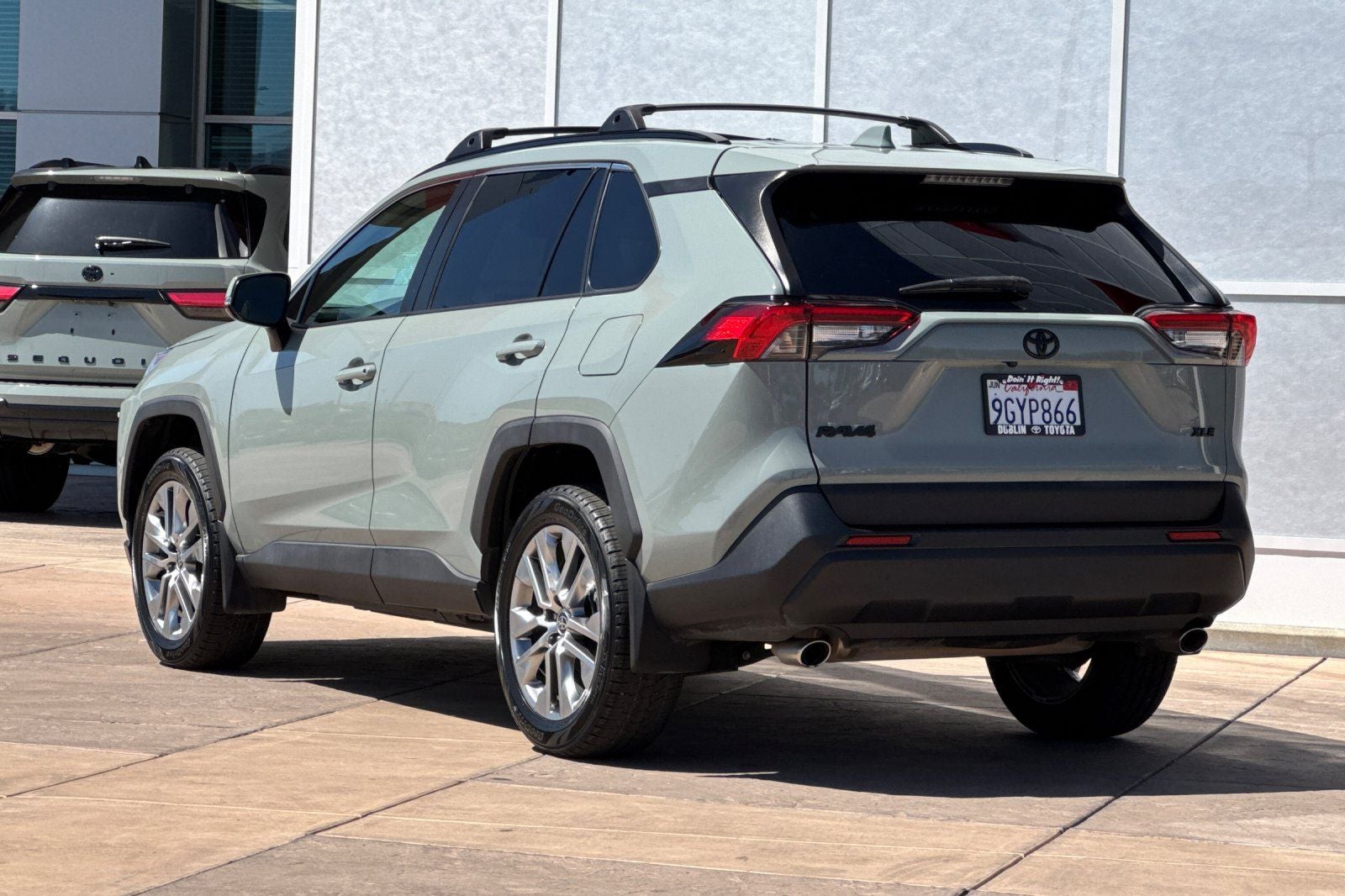 2023 Toyota RAV4 XLE Premium