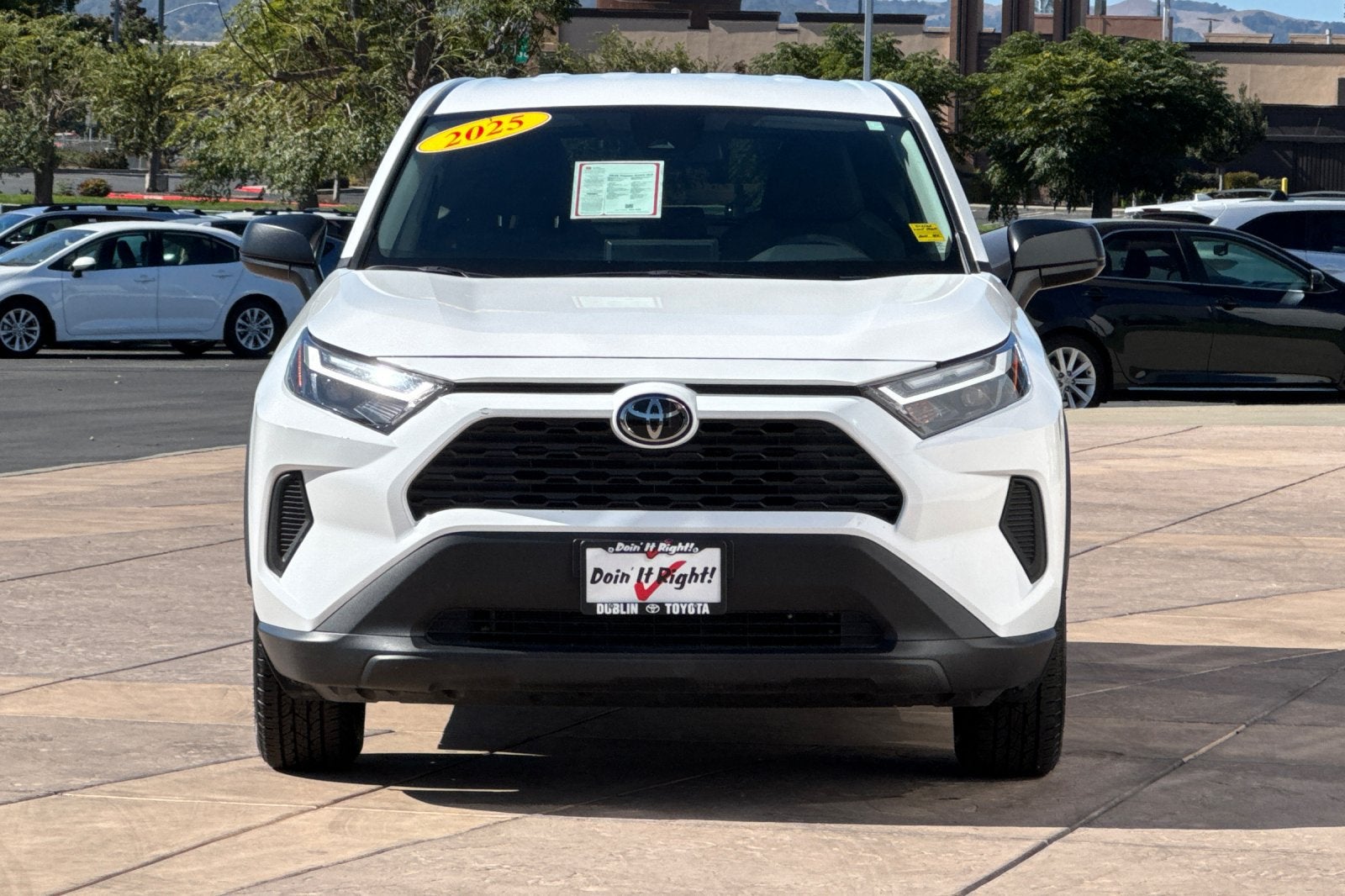 2025 Toyota RAV4 LE