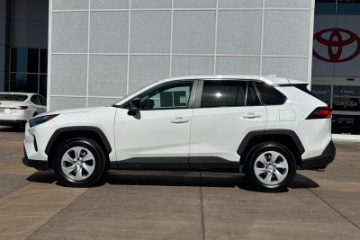 2025 Toyota RAV4 LE