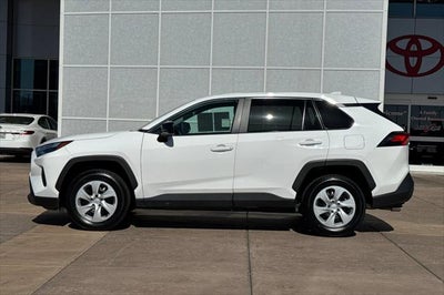2025 Toyota RAV4 LE
