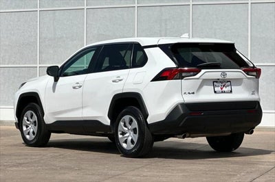 2025 Toyota RAV4 LE