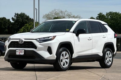 2025 Toyota RAV4 LE