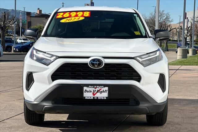 2024 Toyota RAV4 LE