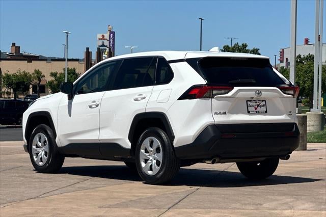 2025 Toyota RAV4 LE