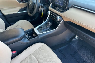 2021 Toyota RAV4 LE