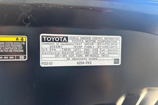 2022 Toyota RAV4 LE