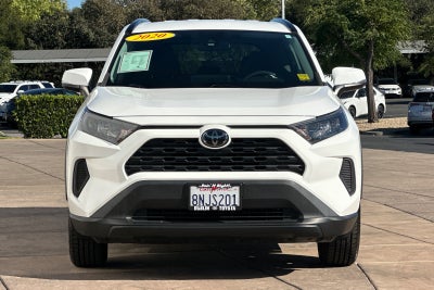 2020 Toyota RAV4 LE