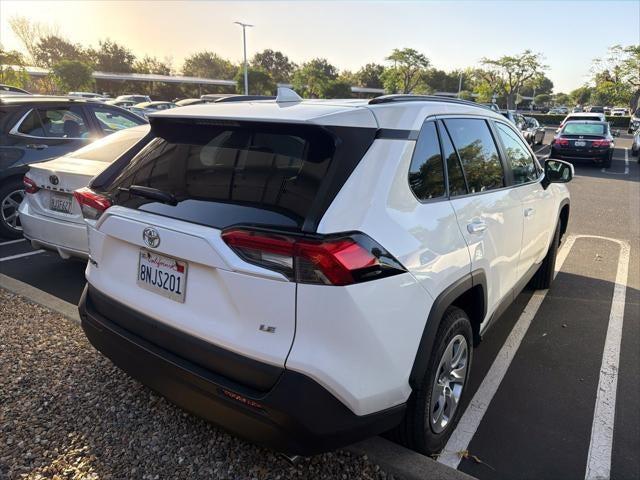2020 Toyota RAV4 LE