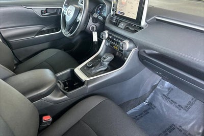 2025 Toyota RAV4 Hybrid LE