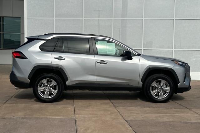 2025 Toyota RAV4 Hybrid LE