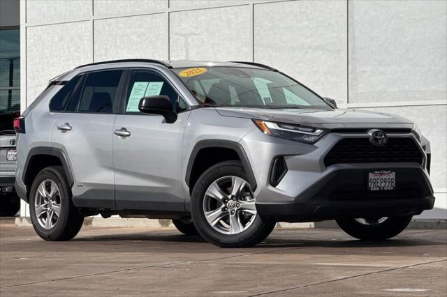 2025 Toyota RAV4 Hybrid LE
