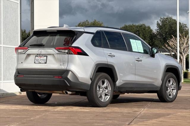 2025 Toyota RAV4 Hybrid LE