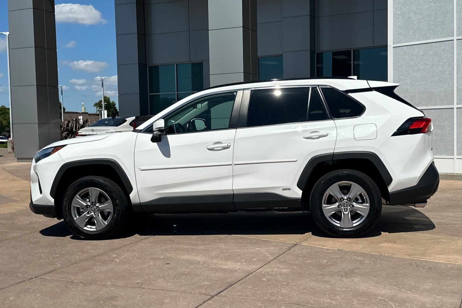 2024 Toyota RAV4 Hybrid LE