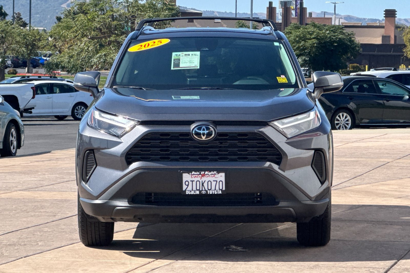 2025 Toyota RAV4 XLE