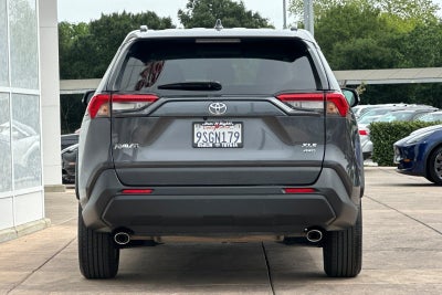 2025 Toyota RAV4 XLE