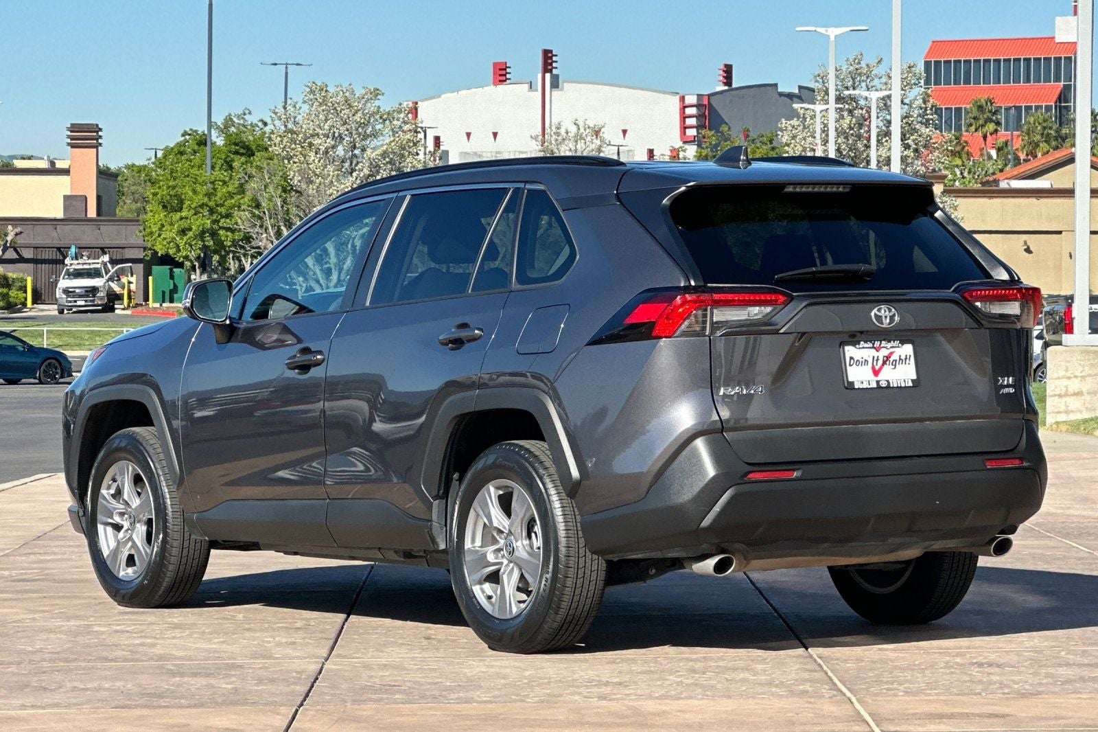 2024 Toyota RAV4 XLE