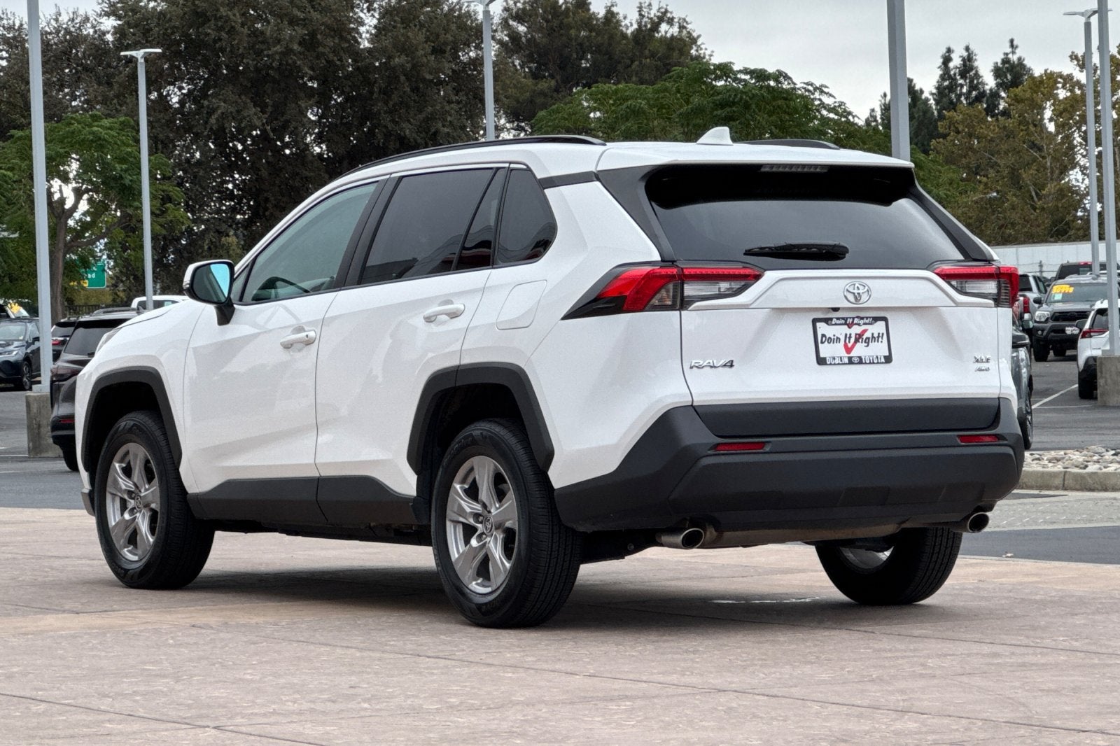 2025 Toyota RAV4 XLE
