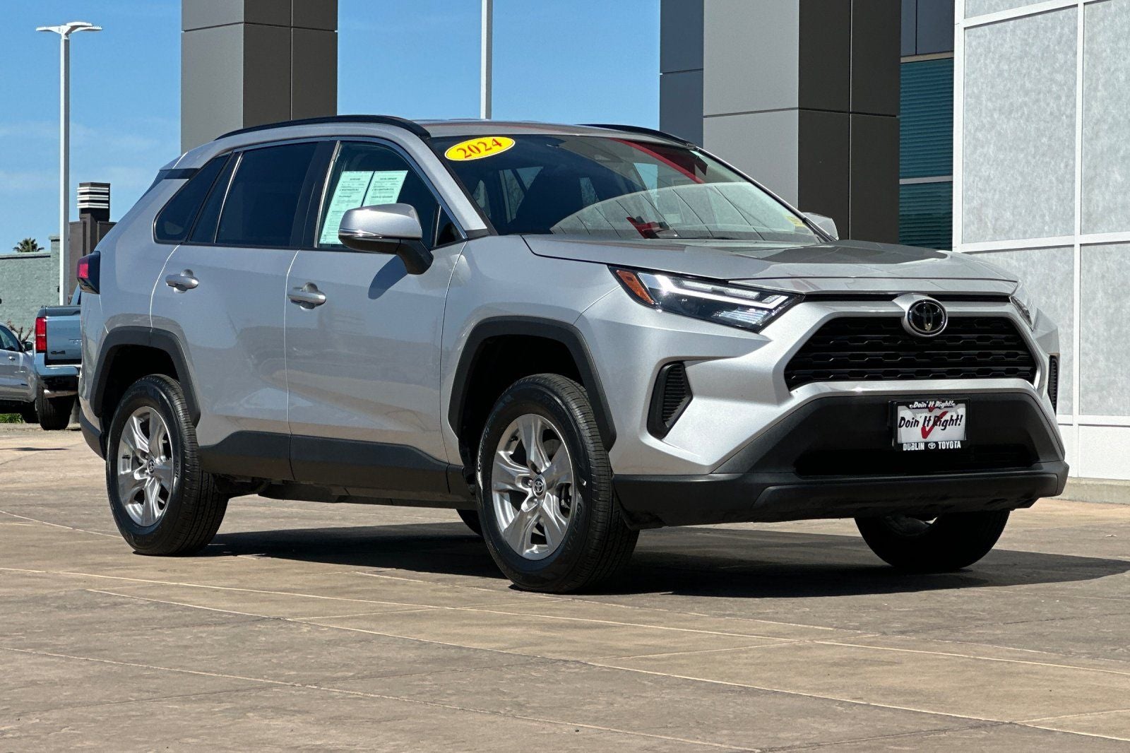 2024 Toyota RAV4 XLE