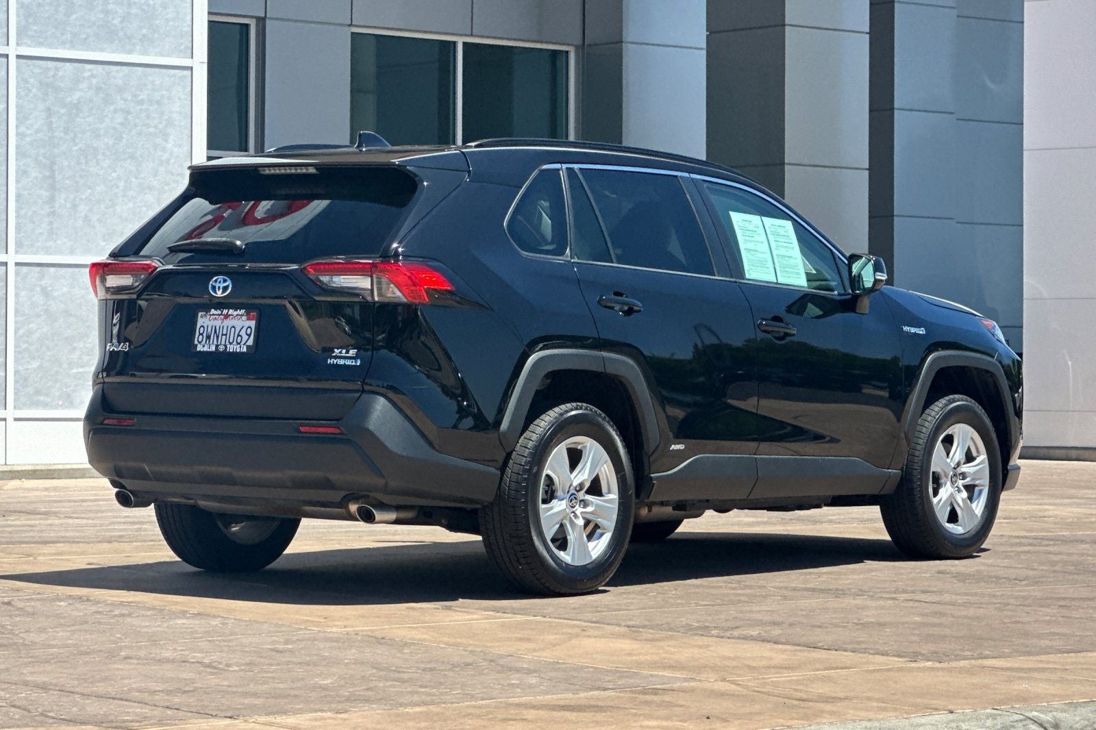 2021 Toyota RAV4 Hybrid XLE