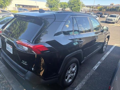 2021 Toyota RAV4 Hybrid XLE