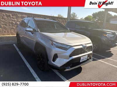 2022 Toyota RAV4 Hybrid SE