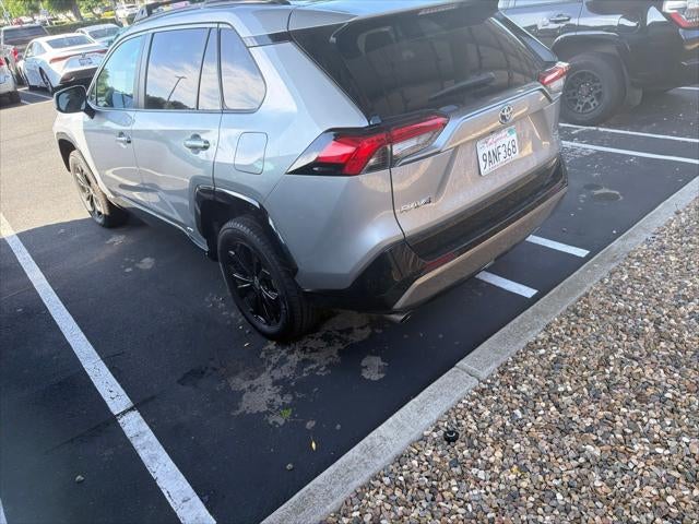 2022 Toyota RAV4 Hybrid SE