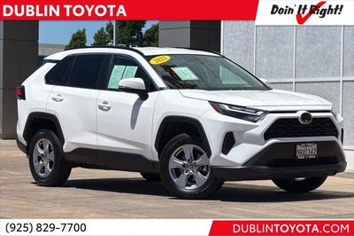 2022 Toyota RAV4 XLE