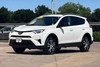 2018 Toyota RAV4 LE