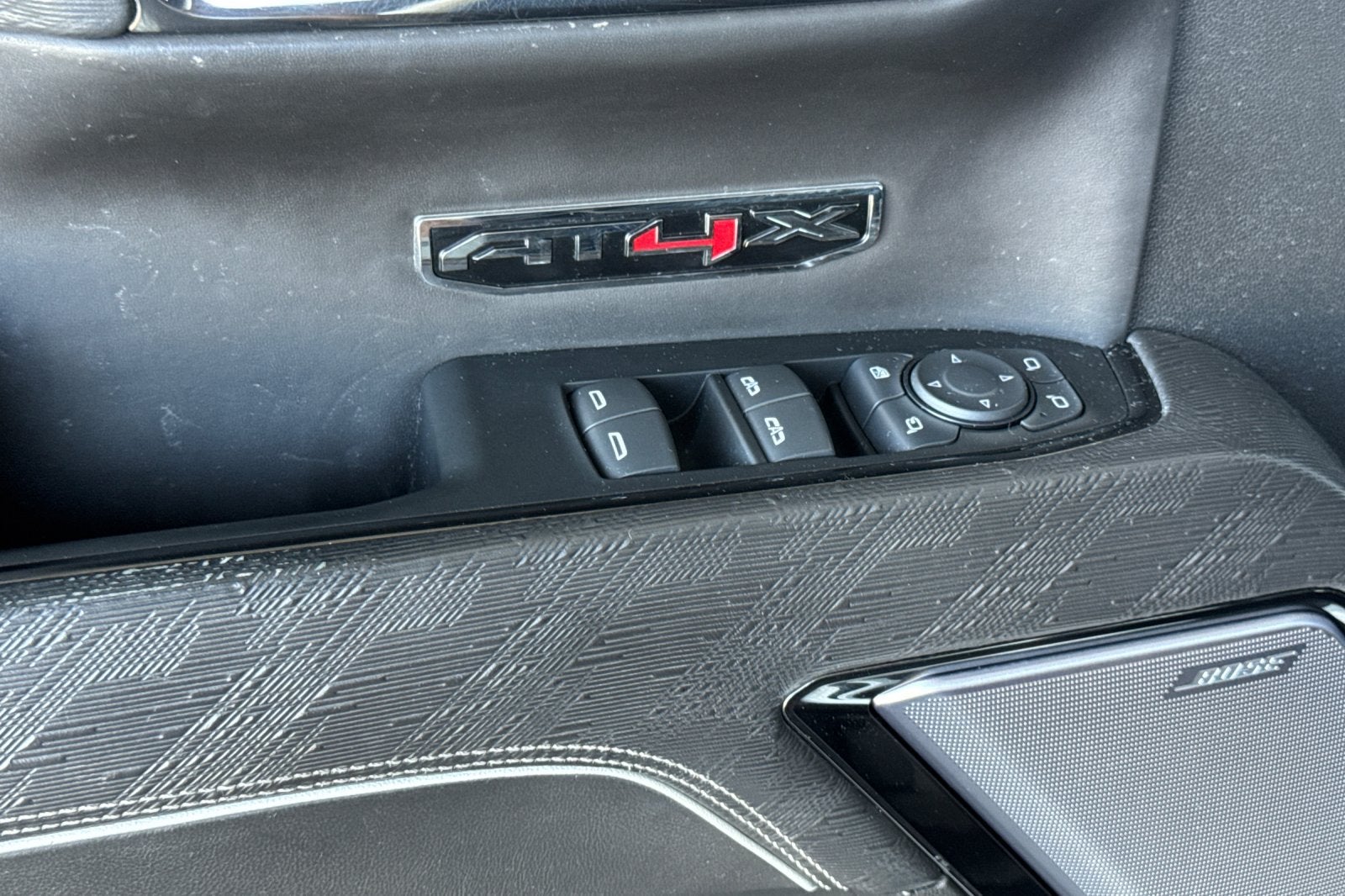 2024 GMC Sierra 1500 AT4X